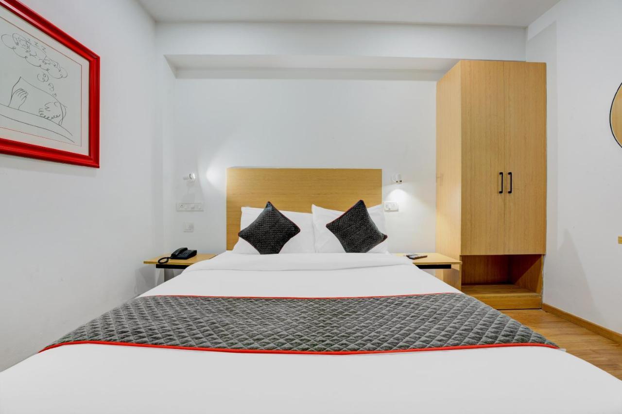 Oyo Townhouse 74871 Thoraipakkam Otel Chennai Dış mekan fotoğraf