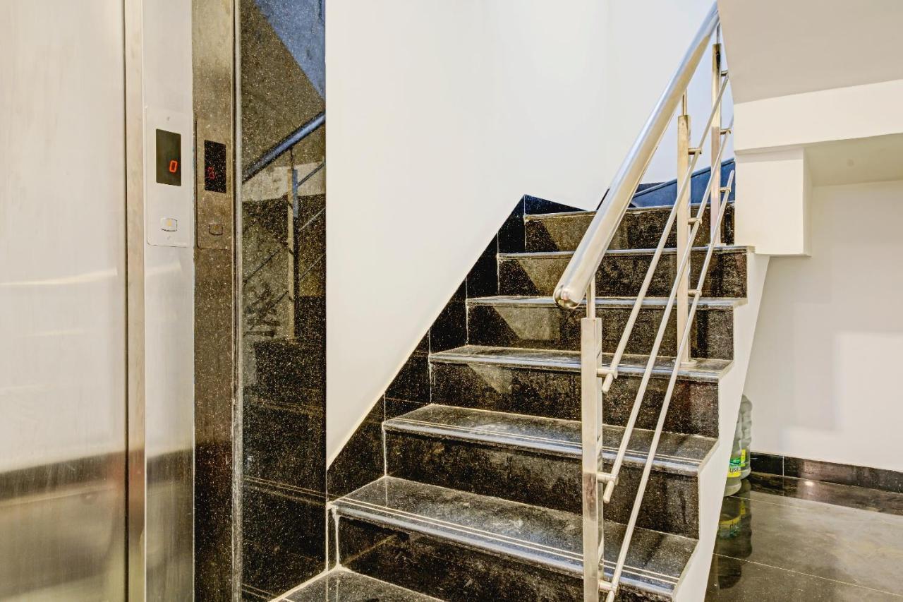 Oyo Townhouse 74871 Thoraipakkam Otel Chennai Dış mekan fotoğraf